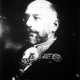 Illustration for article titled Szegény Weiss Manfrédot minden idióta politikus meggyalázza